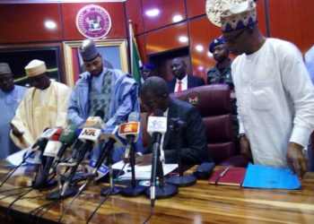 Gwamnan Zamfara Ya Rattaba Hannu Kan Dokar Kisa Ga Masu Kai Wa ‘Yan Bindiga Rahoto 
