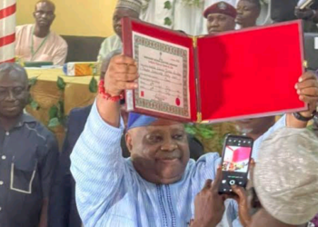 Zaben Osun: INEC Ta Bai Wa Adeleke Takardar Shaidar Lashe Zabe