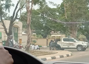HOTUNA: Yunkurin Tsige Kakakin Majalisar Dokokin Bauchi, ‘Yan Sanda Sun Rufe Majalisar