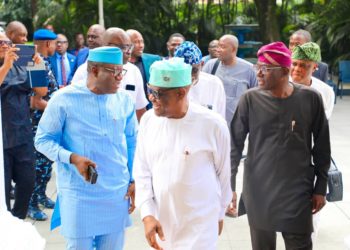 Gwamnonin APC Sun Kutsa Kai Jihar Ribas Suna Kokarin Farauto Wike Cikin Jam’iyyarsu