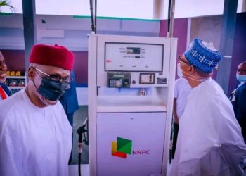 Buhari Ya Sayar Da NNPC, Ya Kaddamar Da Sabon Kamfanin Mai Na Kasa