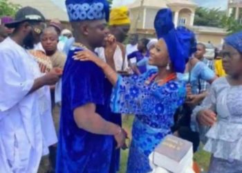 Ta Kashe Kanta Bayan Kone Mijinta Bisa Zargin Cin Amana