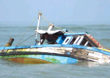 Fasinjoji 16 Sun Bace Sakamakon Nutsewar Kwale-kwale A Legas