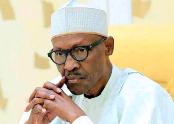 Da Dumi-Dumi: Sanatoci Sun Lashi Takobin Tsige Buhari Saboda Matsalar Tsaro 