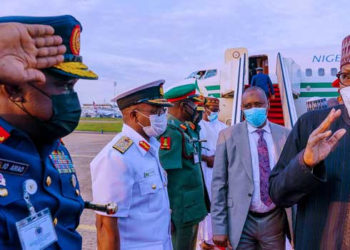 Ku Kara Kaimi Wajen Inganta Tsaro – Buhari Ga Shugabanni Tsaro