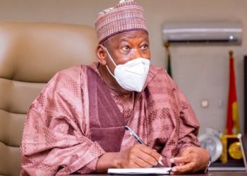 Ganduje Ya Saki Fursunoni 3,898 Daga Gidan Gyaran Hali Saboda Rage Cinkoso A Gidan Yari