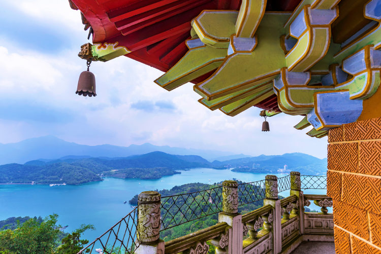 Ci'en pagoda architecture with Sun Moon Lake