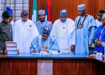Buhari Zai Sake Ciyo Bashin N11trn Don Cike Gibin Kasafin Kudin 2023