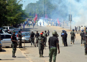 An Yi Artabu Tsakanin ‘Yansanda Da Zaunagari-banza A Abuja