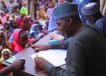 Zulum Ya Yi Wa Yara Marayu Da ‘Yan Gudun Hijira 4,229 Rijistar Makaranta