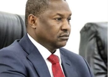 Kudaden Paris Club: Ana Ce-ce-ku-ce Tsakanin Gwamnoni Da Ministan Shari’a