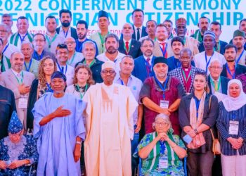 Buhari Ya Bai Wa ‘Yan Kasar Waje 286 Shaidar  Zama ‘Yan Nijeriya