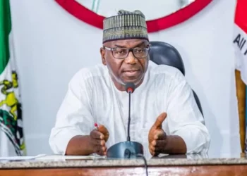 APC PDP Ta Maka Gwamnan Kwara, Abdulrazaq Kotu Kan Zargin Amfani Da Takardun Bogi