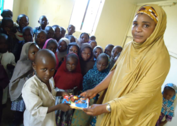 Ba Na Iya Runtsawa Idan Na Tuna Halin Da Marayu Ke Ciki -Rukayya Abdurrahman