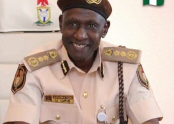 NIS Ta Tsawaita Ayyukan Ofisoshinta Zuwa Karshen Mako Domin Yi Wa Mutane Fasfo