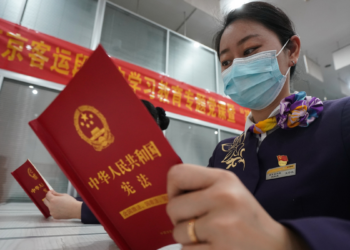 Shugaban Kasar Sin Ya Jaddada Muhimmancin Bude Sabon Babin Aiwatar Da Dokokin Kundin Tsarin Mulkin Kasar A Sabon Zamani