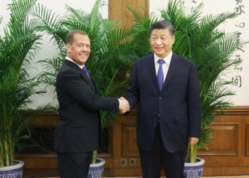 Xi Ya Gana Da Shugaban Jam’iyyar United Russia 