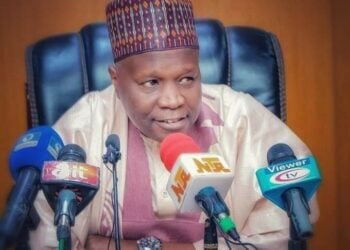 Gwamna Gombe Ya Taya Kiristoci Murnar Kirsimeti, Ya Hore Su Kan Zaman Lafiya