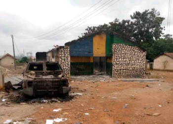 ‘Yan Bindiga Sun Tarwatsa Caji Ofis Da Bam A Anambra