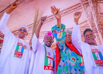 Lokaci Ya Yi Da Za A Bai Wa Mata Dama, Ina Goyon Bayan Takarar Binani A Adamawa —Buhari