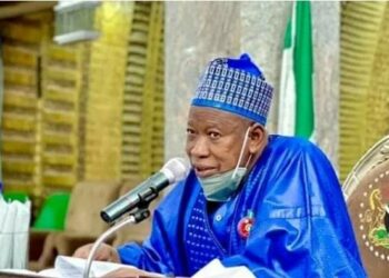 Ganduje Ya Jajanta Wa Rundunar ‘Yansandan Kano Kan Gobarar Da Ta Tashi A Ofishinta