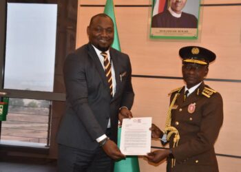 Gidauniyar Abdulsamad Ta Bai Wa Hukumar NIS Kyautar 500m Don Inganta Tsaro 