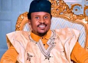 An Ba Ni Kyautar Miliyan 150 Da Motar Miliyan 80 Don Na Bar Tafiyar Atiku – Sarkin Waka