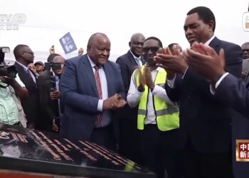 Wani Kamfanin Samar Da Wutar Lantarki Mai Aiki Da Hasken Rana Na Zambiya Ya Fara Aiki