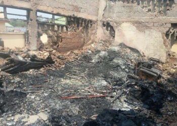 ‘Yan Bindiga Sun Kashe Mutum 1 Yayin Da Suka Kai Hari Ofishin INEC Da Na ‘Yansanda A Anambra