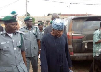 Dillalan Man Fetur Sun Bukaci A Cafke Kwanturolan Kwastam Kan Yin Gwanjon Tankokin Mai Na Naira Biliyan 1.56