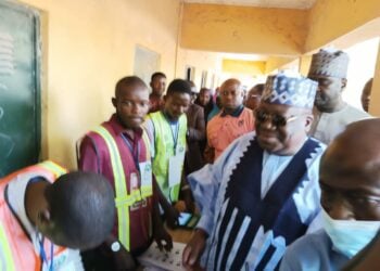 Shugaban Majalisar Dattawa Ya Lallasa PDP A Mazabarsa Ta Katuzu