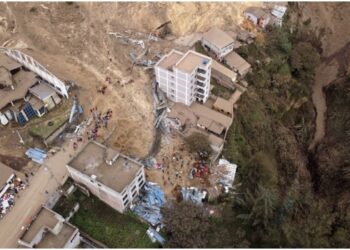 Girgizar Kasa Ta Kashe Mutum 7, Mutane 60 Sun Bace A Kasar Ecuador 