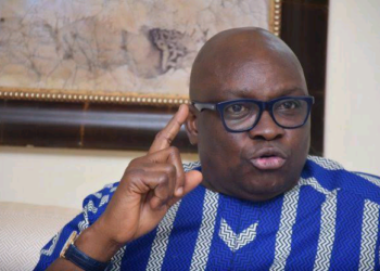 PDP Ta Dakatar Da Fayose Da Shema Kan Yi Mata Zagon Kasa