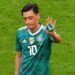 Mesut Ozil Ya Yi Ritaya Daga Buga Kwallo Yana Da Shekaru 34