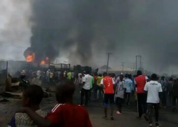 Mutum 6 Sun Mutu Yayin Da Tankar Mai Ta Yi Bindiga A Filato