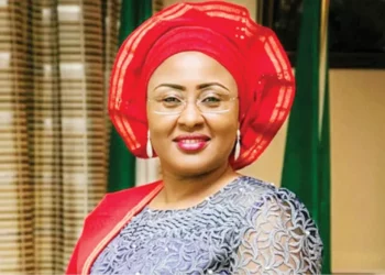 Za A Rika Tuna Wa Da Mijina A Matsayin Gwarzon Gina Rayuwar Matasa –Aisha Buhari
