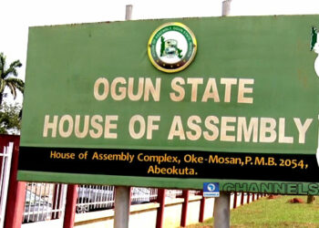 An Gurfanar Da Tsohon Mataimakin Kakakin Majalisar Ogun Kan Zargin Tada Zaune-Tsaye