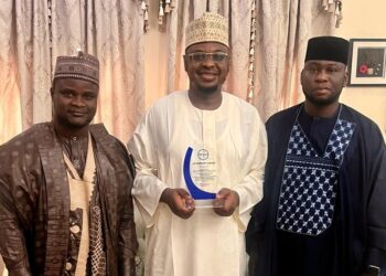 Tashar Qausain TV Ta Karrama Pantami Da Lambar Yabo