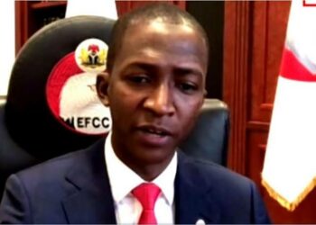 Da Dumi-Dumi: Tinubu Ya Dakatar Da Shugaban EFCC, Bawa Har Illa-masha Allah