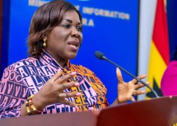 Ministar Ghana Ta Yi Murabus Bayan Sace Makudaden Kudade A Gidanta