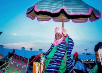 Sallah: Yadda Sarkin Gombe Ya Jagoranci Hawan Daba