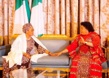 Matar Tsohon Shugaban Kasa Patience Jonathan Ta Kai Wa Remi Tinubu Ziyara