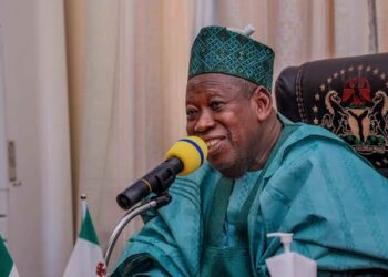 Da Dumi-Dumi: Ganduje Ya Zama Shugaban Jam’iyyar APC Na Kasa