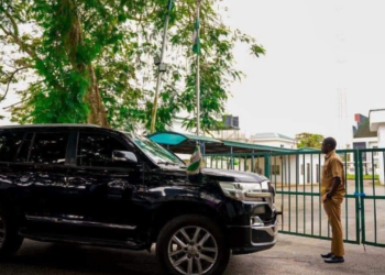 Yanzu-yanzu: An Hana Mataimakin Gwamnan Edo Shiga Ofishinsa