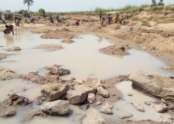 Tasirin Mata A Harkar Hakar Ma’adanai Na Kara Bayyana