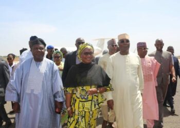 Atiku Ya Bukaci Jama’a Su Goyi Bayan Gwamnatin Adamawa