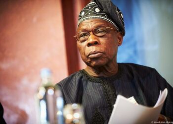 Hujjojin Obasanjo Na Cewa “Dimokuradiyyar Turawan Yamma Ba Ta Karbi Afirka Ba”