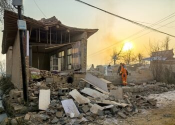 Shugaban Sin Ya Bukaci A Yi Iyakacin Kokari Wajen Ceton Mutanen Da Girgizar Kasa Ta Rutsa Da Su