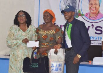 2024: Gidauniya Ta Tallafa Wa Zawarawa Da Kayan Masarufi Da Kudi A Kaduna