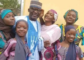 Yadda Tsohon Minista Ya Jagoranci Tattara Naira Miliyan 50 Kudin Fansa Ga ‘Yan Matan Da Aka Sace 